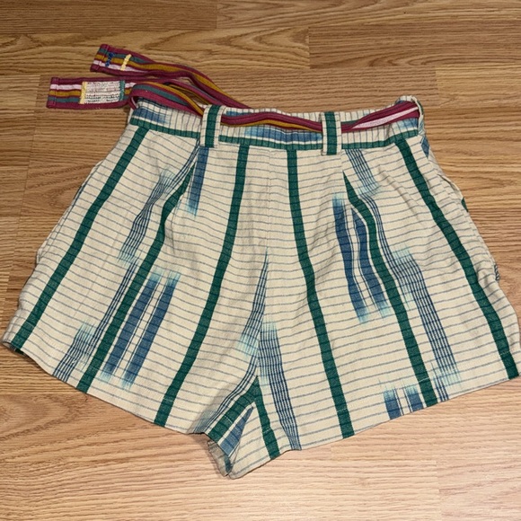 Urban Outfitters UO Patterned Pocket Shorts Size 4 - Picture 5 of 5